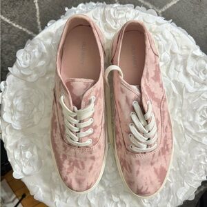 Old Navy Twill Lace-Up Sneakers. Color Pink Tie-Dye. Size 10